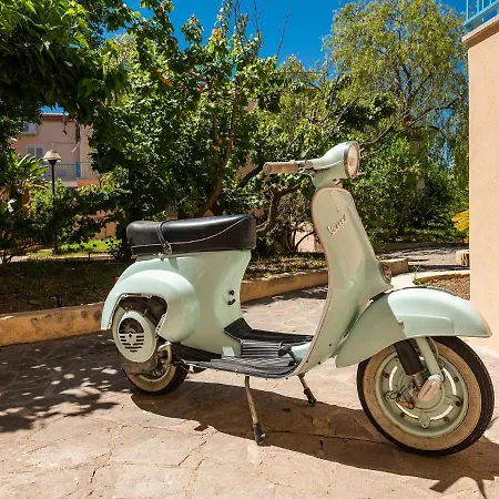 Mare Azzurro Lejlighedshotel