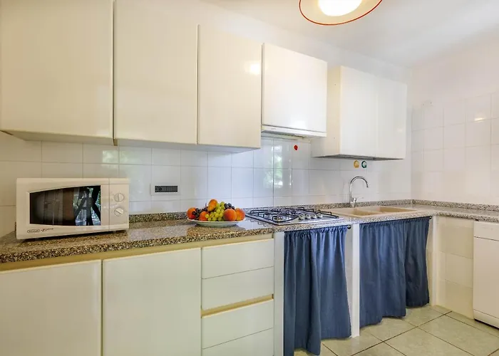 Mare Azzurro Aparthotel 4*